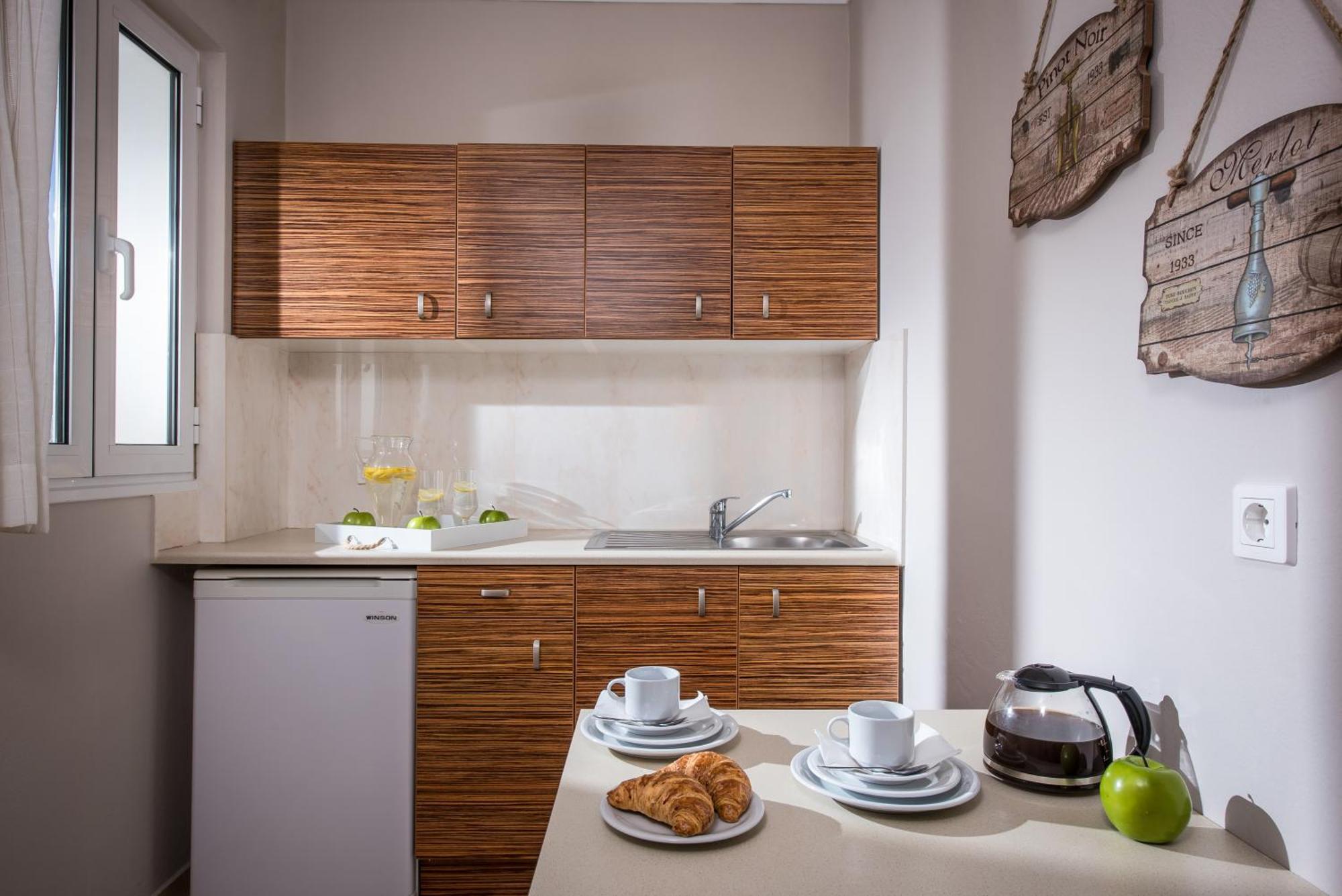 Ammos Boutique Apartments & Suites Malia Rum bild