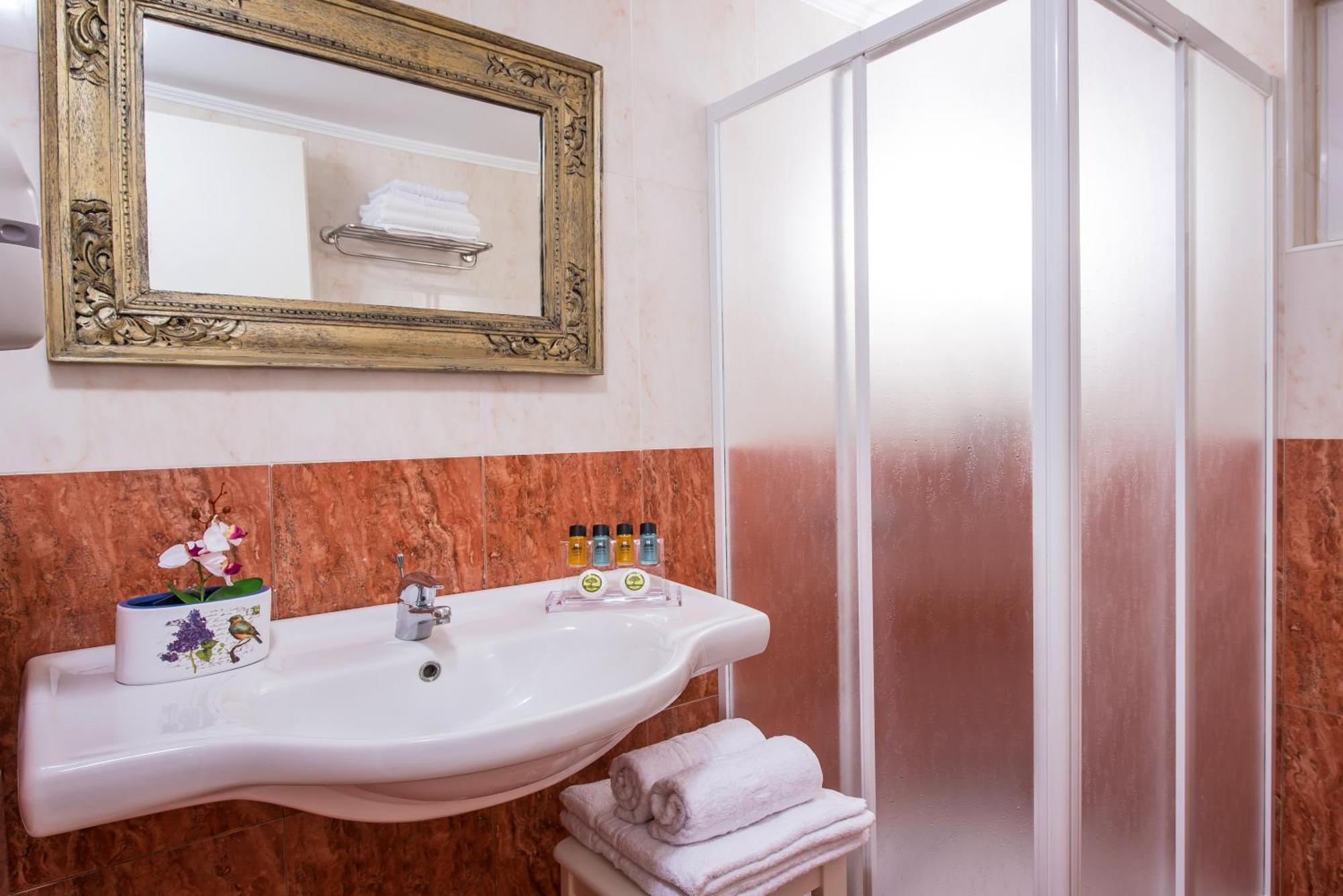 Ammos Boutique Apartments & Suites Malia Rum bild