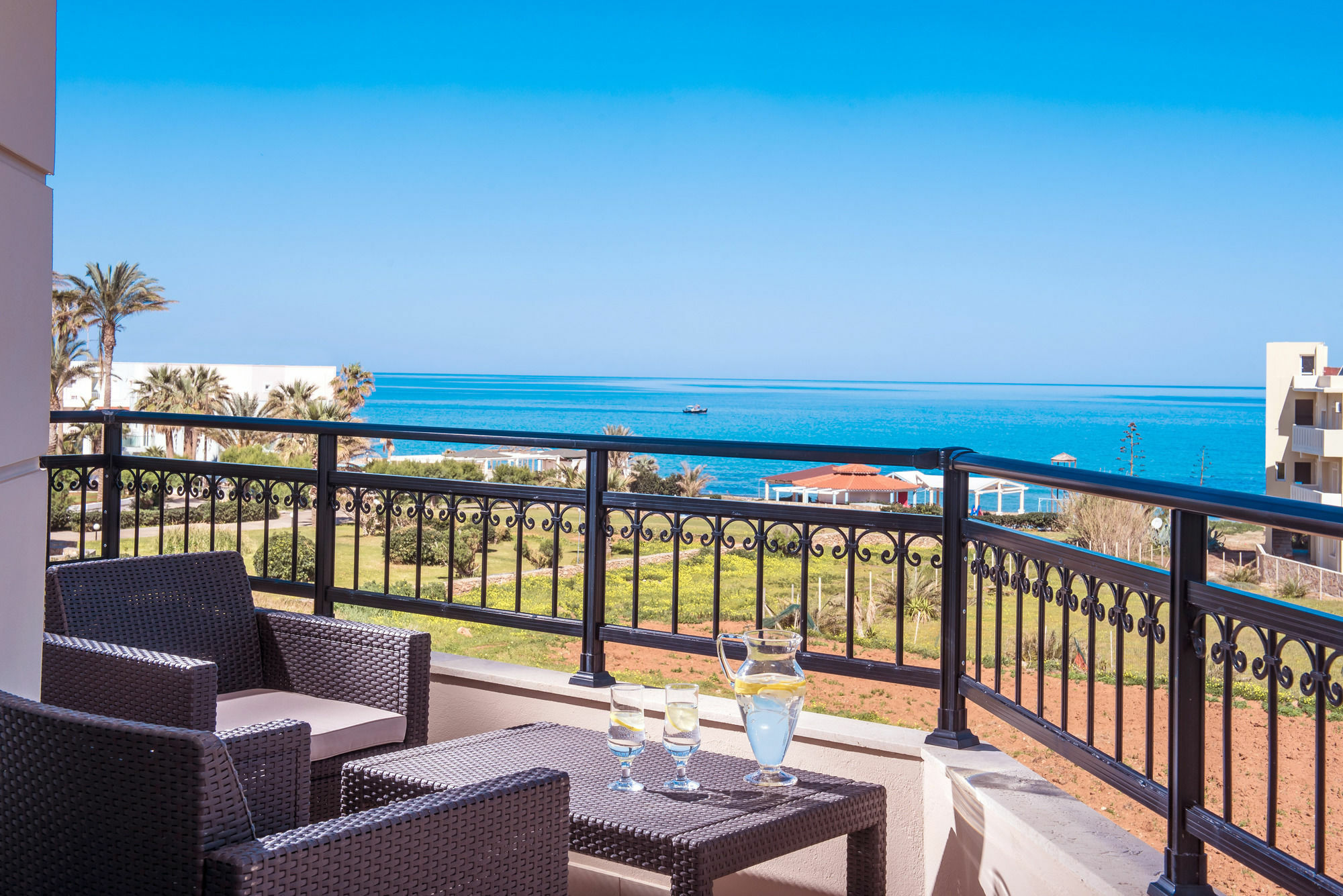 Ammos Boutique Apartments & Suites Malia Exteriör bild