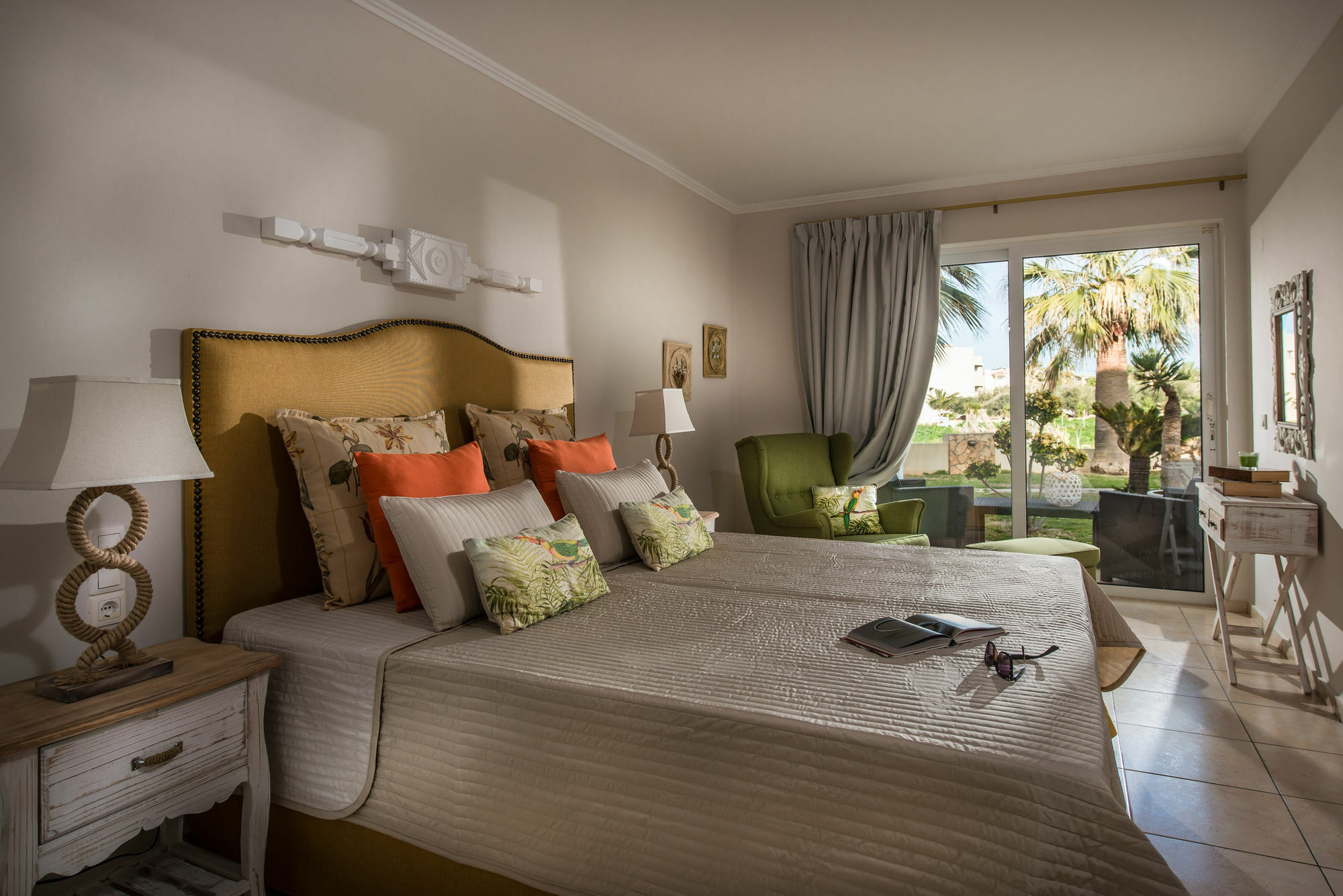 Ammos Boutique Apartments & Suites Malia Exteriör bild
