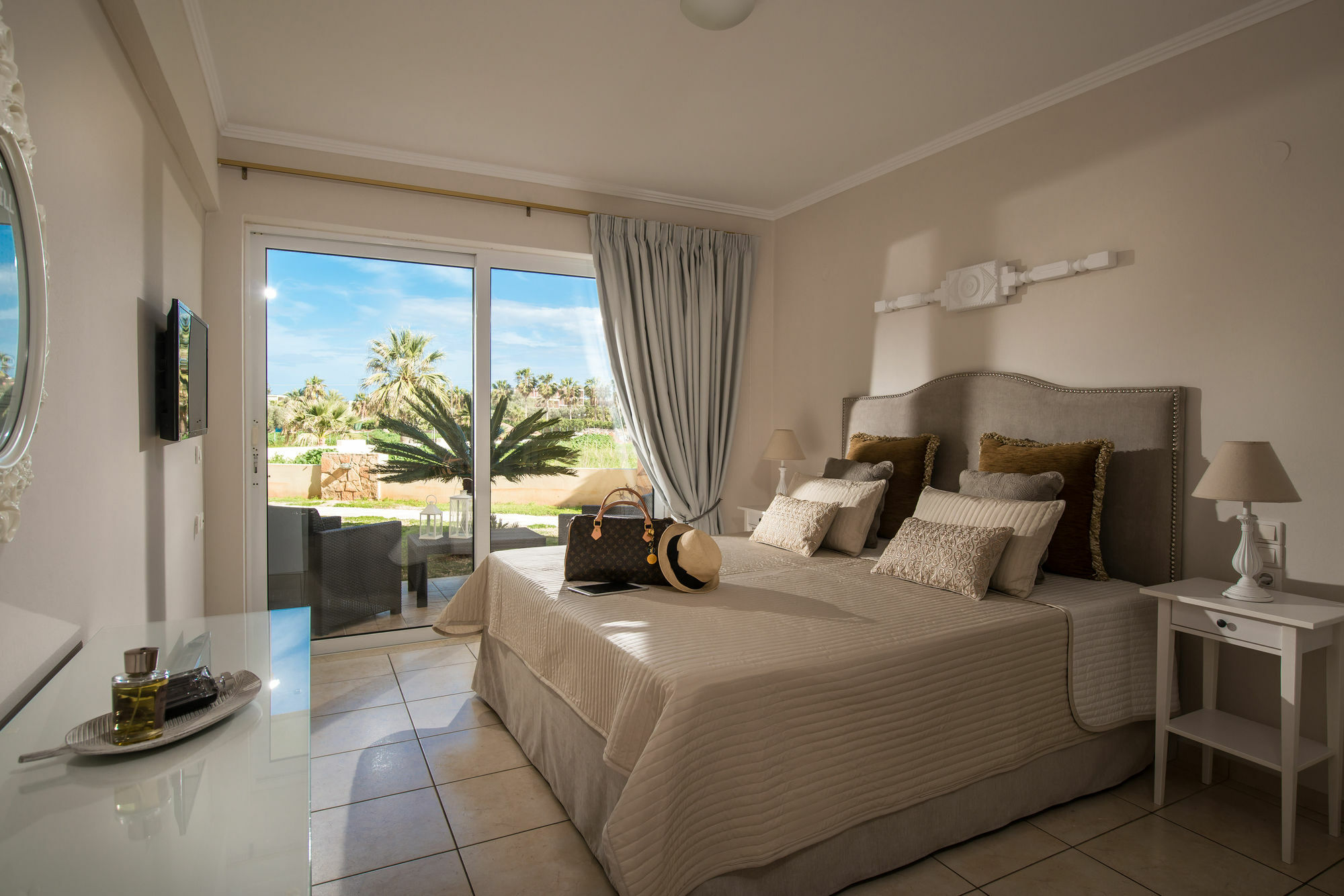 Ammos Boutique Apartments & Suites Malia Exteriör bild